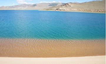 Ulaagchini khar Lake